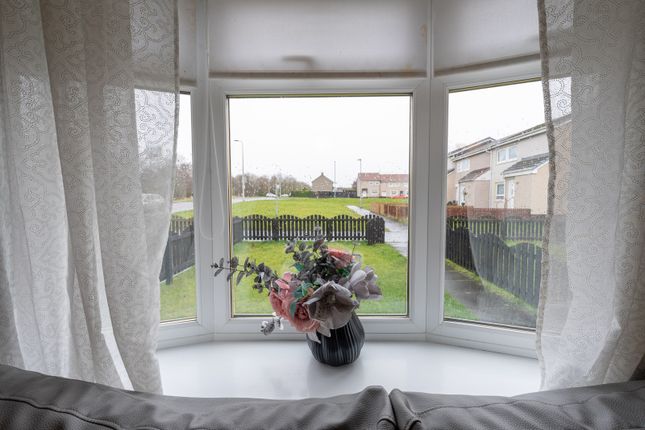 53 Mossgiel Way, Motherwell photo 3