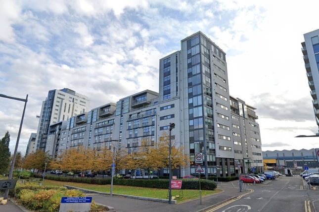 Thumbnail Flat to rent in Castlebank Place, Glasgow Harbour, Glasgow