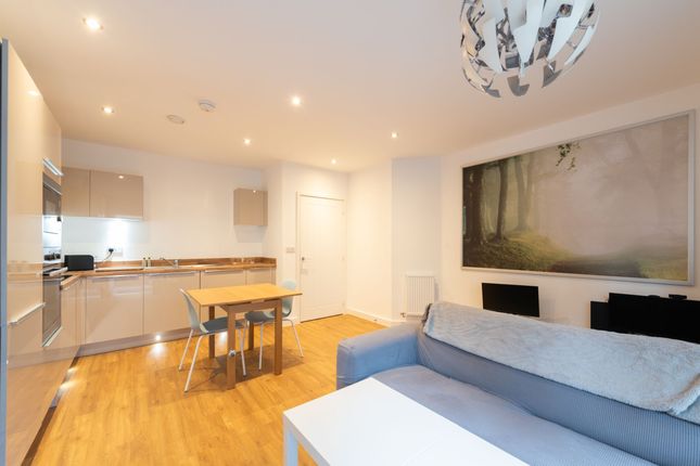 Flat for sale in Collendale Road, Walthamstow