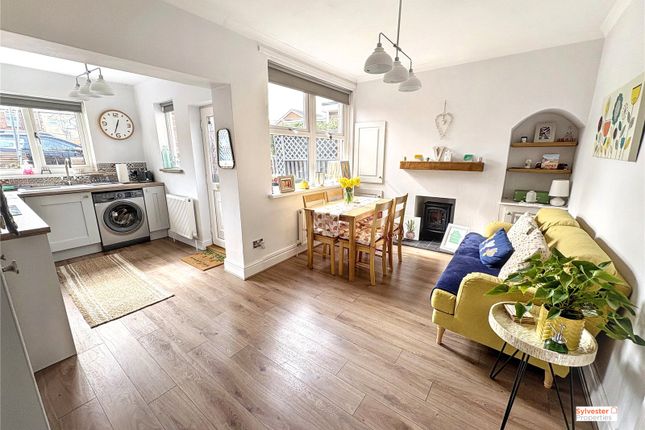 4, Elsdon Gardens, Consett photo 2