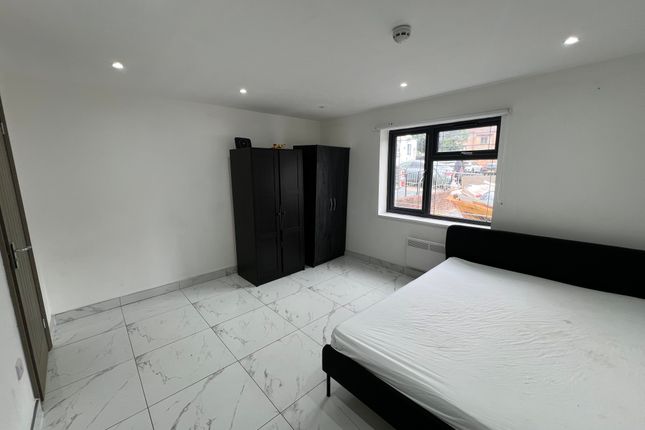 158, Norwood Road, SOUTHALL photo 3