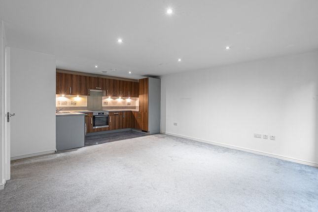 Flat 3, 1, Battersea Square, London photo 4