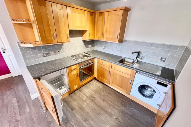 Flat 5, 17, Henry Bird Way, Northampton photo 3