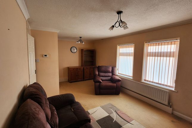 14, Lucerne Court, Whitstable photo 3