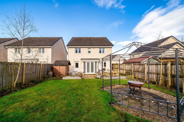 24 Smeaton Drive, Bonnybridge photo 2