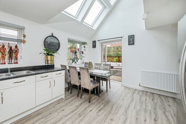 73, Bismore Road, Banbury photo 2