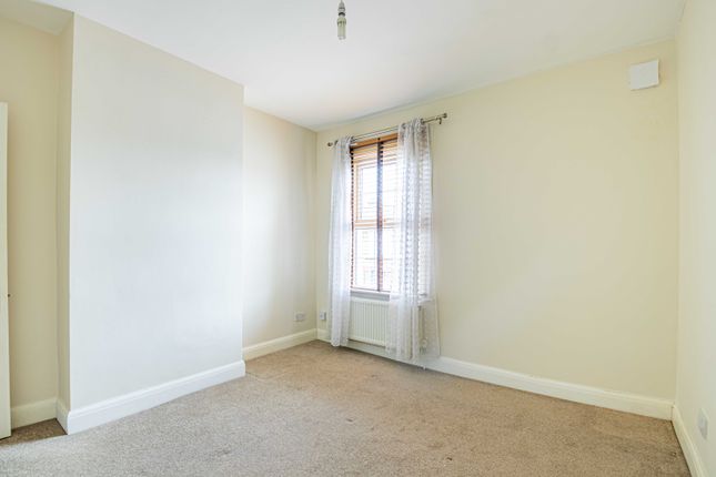 40, Pinner Road, Herts photo 4