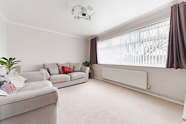 8, Tunstall Drive, Lowestoft photo 2