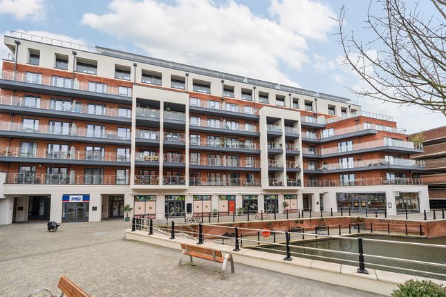 Flat for sale in The Colonnade, Maidenhead