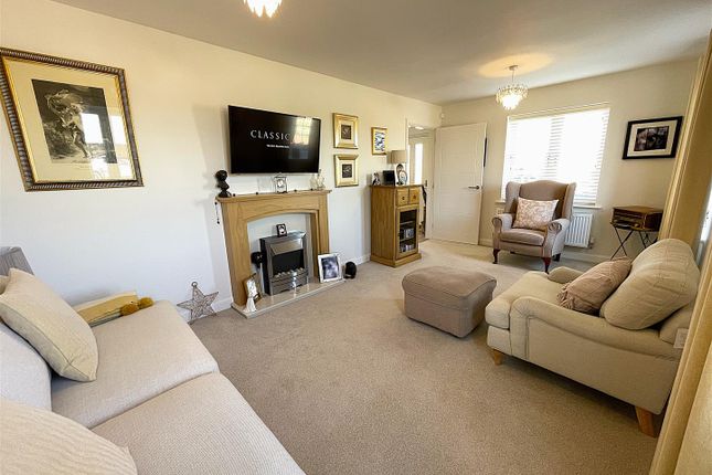 10, Chappell Close, Goole photo 2