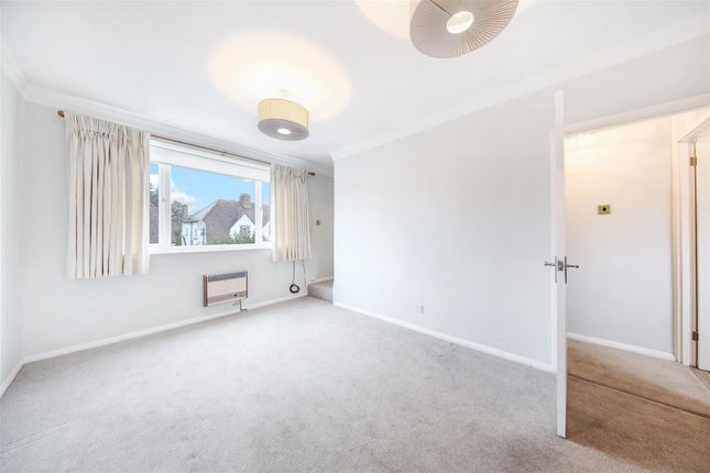 Town house for sale in Byron Road, Wembley