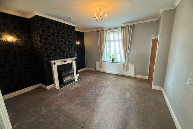 93, Blacker Road North, Huddersfield photo 2