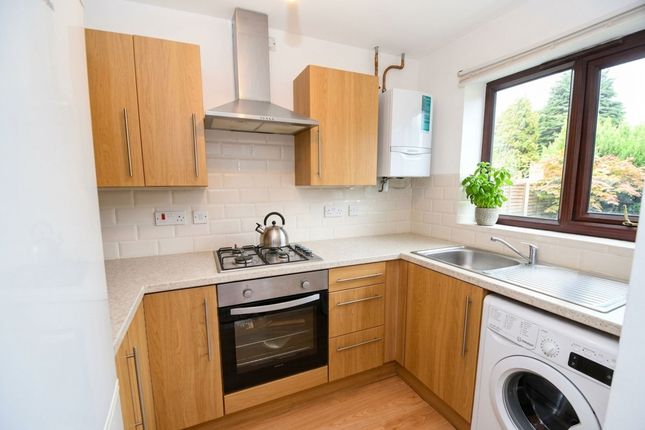 8 Keadby Close, Manchester photo 4