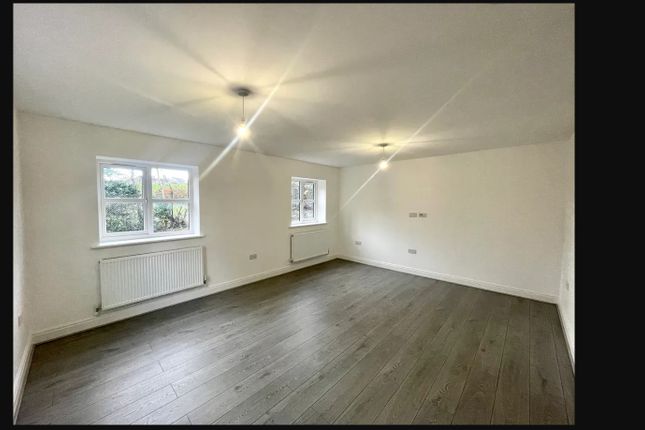End terrace house to rent in Crescent Drive, Hampshire