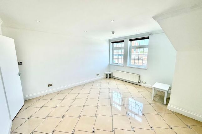 8B, Broadway Parade,, Pinner Road, Harrow photo 2