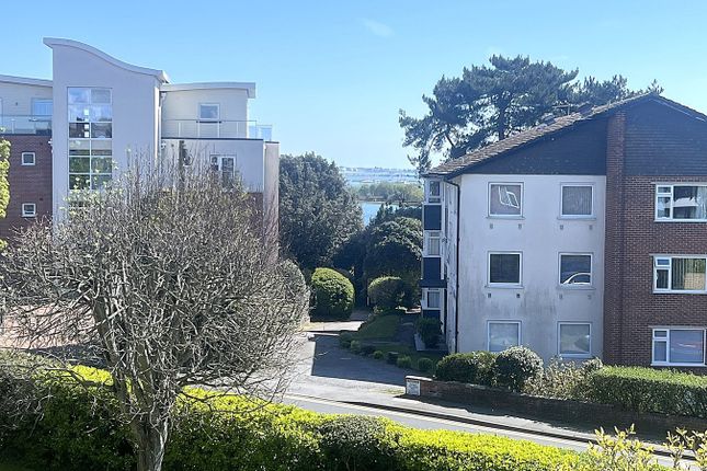 Flat 31 Buckingham Court, 12 Mount Pleasant Road, Poole photo 2