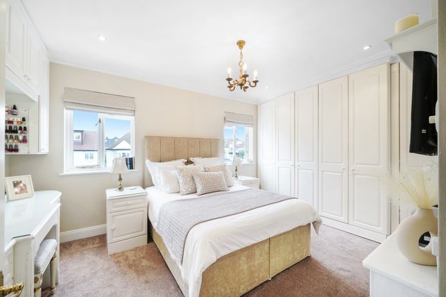 Terraced house for sale in St Andrews Road, Golders Green, London
