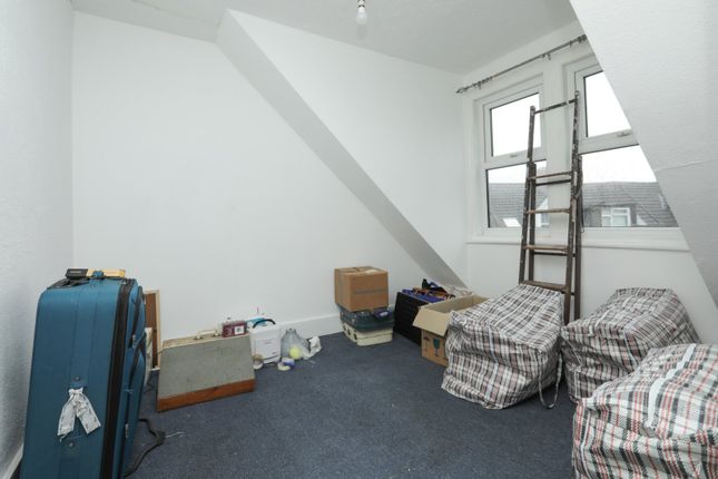 42, Radnor Park Crescent, Kent photo 4