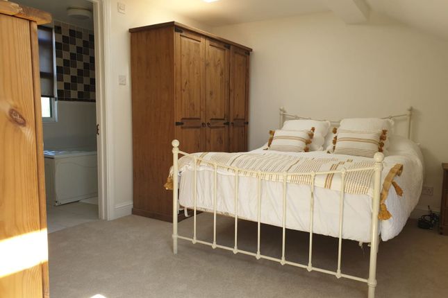 Donnington Road Worcester Park Kt4 Room To Rent 51995351