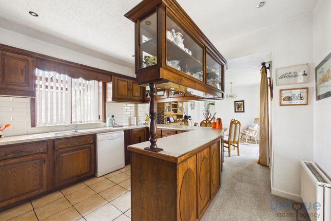 31, Caryl Road, Lytham St. Annes photo 4