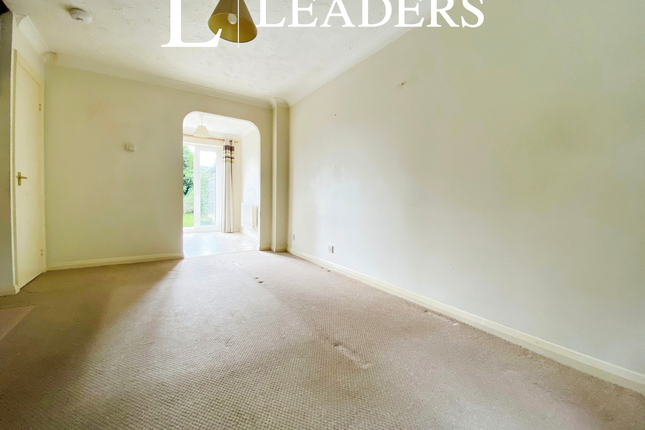 42, Cartwright Avenue, Worcester photo 4