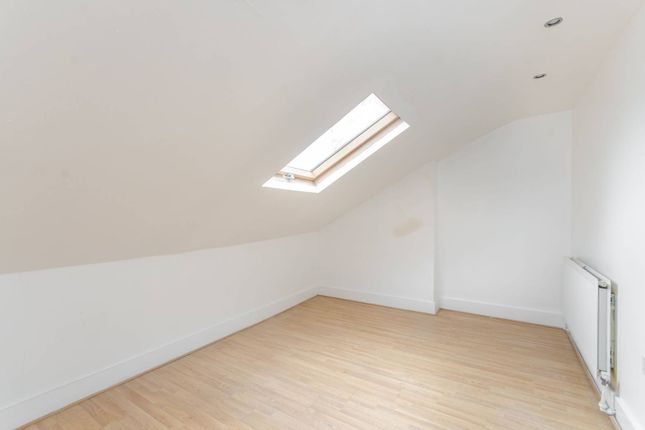 Thumbnail Flat for sale in Penge Road, South Norwood, London