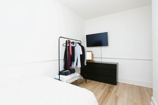 Flat for sale in Bromley Road, Bromley