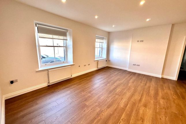 Flat 1, 8, Dowker Street, Huddersfield photo 4