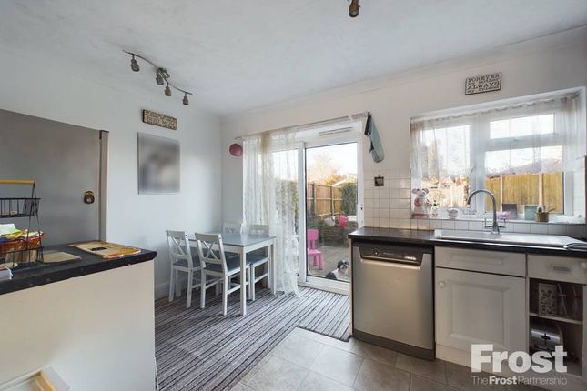 131, Hithermoor Road, Surrey photo 4