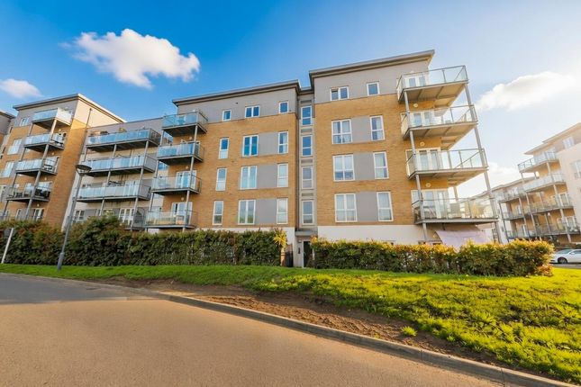 2-bed flat on 25 Windsor Court, Pennyroyal Drive, West Drayton, £335,000