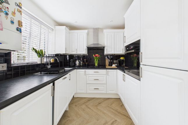 21, Fairways Avenue, Coleford photo 4