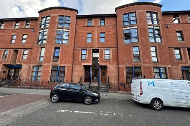Flat to rent in Old Rutherglen Road, Glasgow, Glasgow City