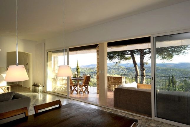 Villa for sale in Cabris, Mougins, Valbonne, Grasse Area, French Riviera