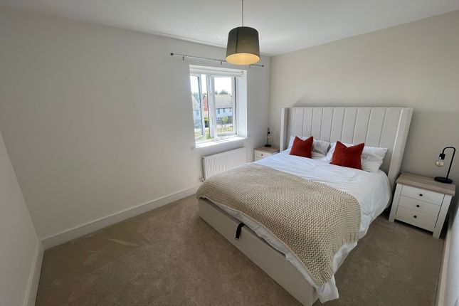 65, Mimas Way, Ipswich photo 4