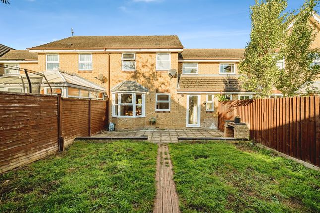 15, Peregrine, Aylesbury photo 4