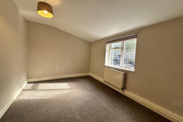 Flat to rent in Gloucester Road, Horfield, Bristol