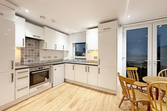 22, Molineaux Court, Pontes Avenue, Hounslow photo 3