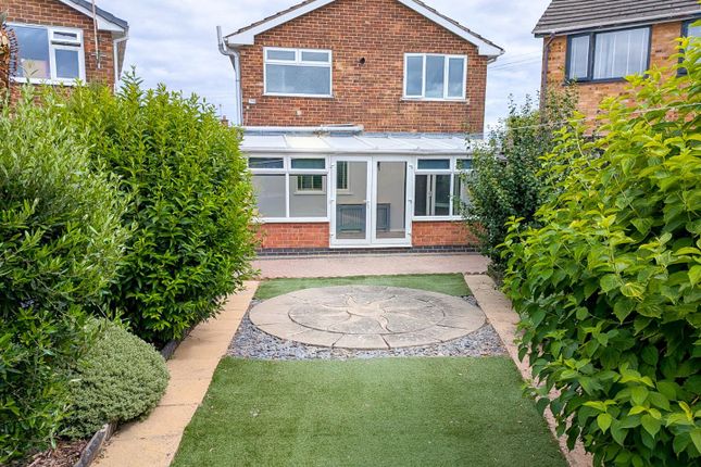 13, Chesterfield Way, Barwell photo 4