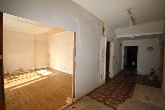 98, Conway Road, Colwyn Bay photo 5