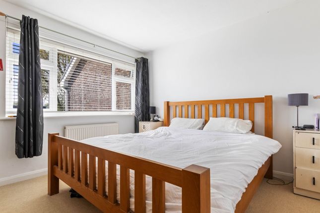 64 Pryors Green, Bognor Regis photo 4