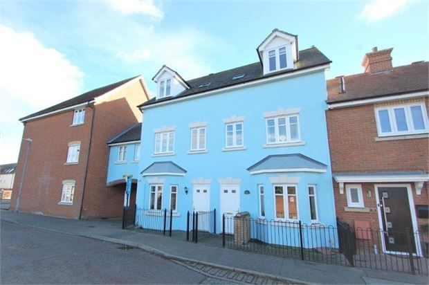 Thumbnail Town house to rent in Caxton Close, Tiptree, Essex.
