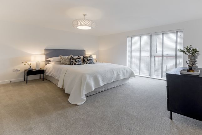 Plot 49, Gosforth Lane, South Oxhey, Watford photo 3