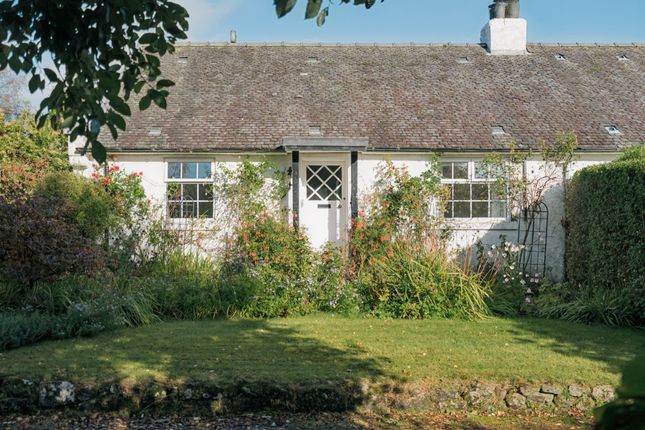 2-bed house on Beacon Cottage, 2 Craigton Cottages, Glasgow, £285,000
