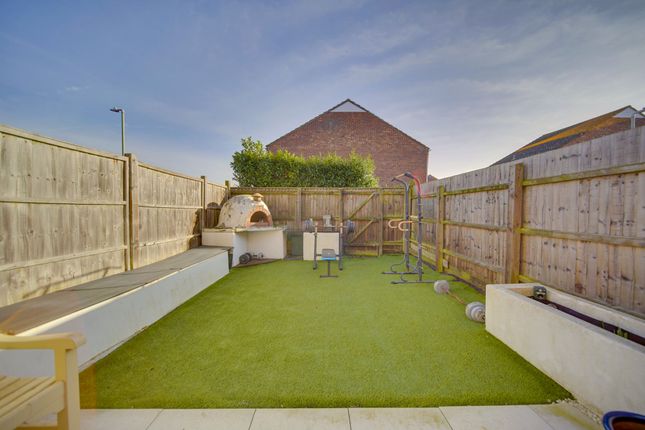 120 Parkers Walk, Newmarket photo 4