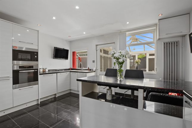 61, Warren Avenue, Nottingham photo 4