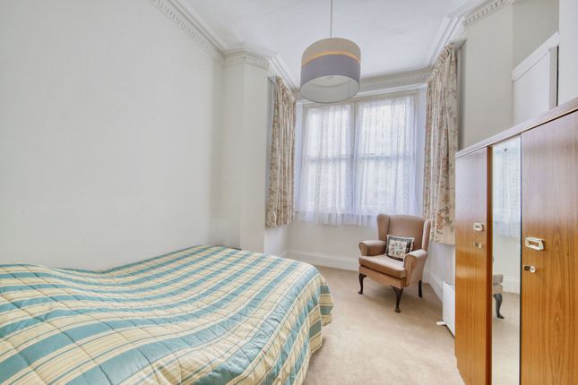 2 41, Earlsfield Road, London photo 4