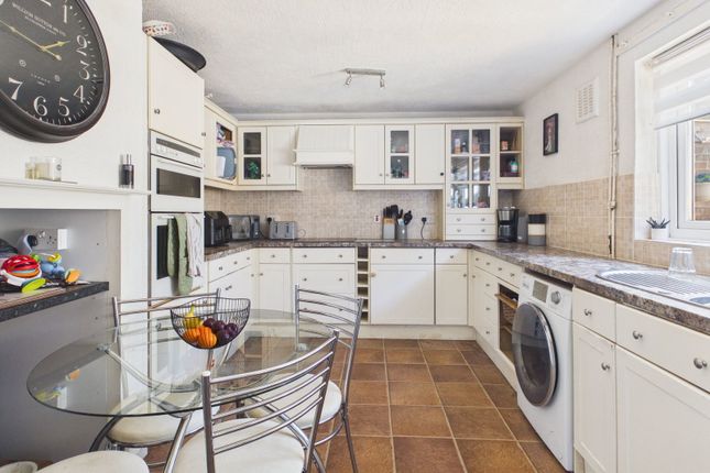 41, York Road, Cinderford photo 3