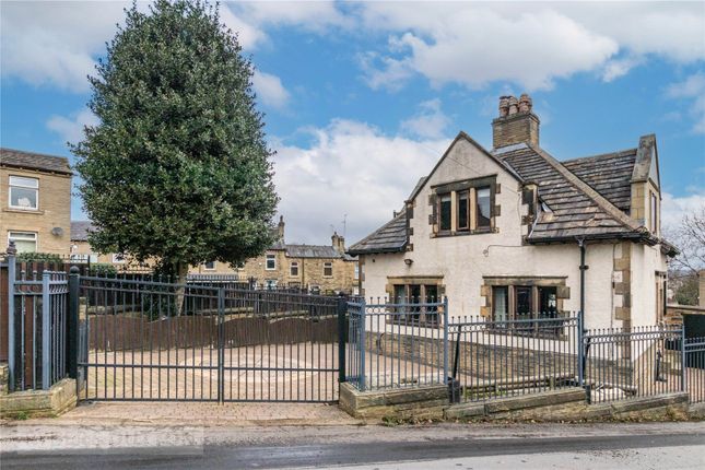 Thumbnail Detached house for sale in Thornhill Road, Brighouse, West Yorkshire