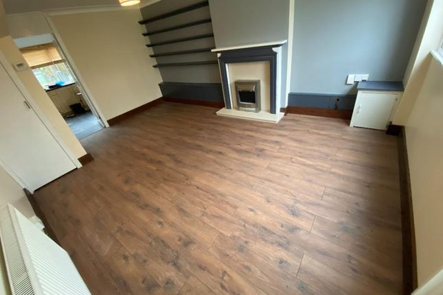 61, Telford Way, Thurnby photo 2