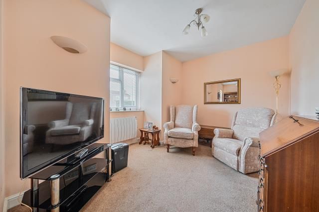 1, Valiant Court, Carterton photo 3
